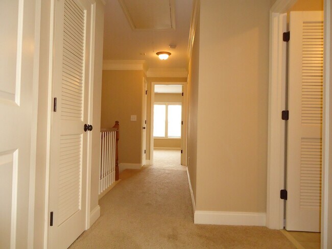 Building Photo - 1120 Weston Green Loop