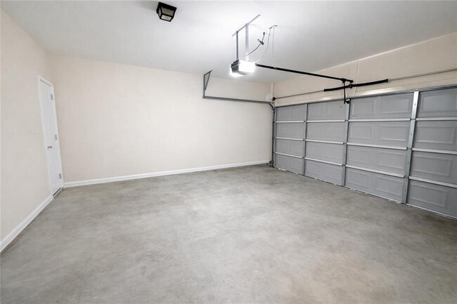 Building Photo - 1611 Signal Flag Way