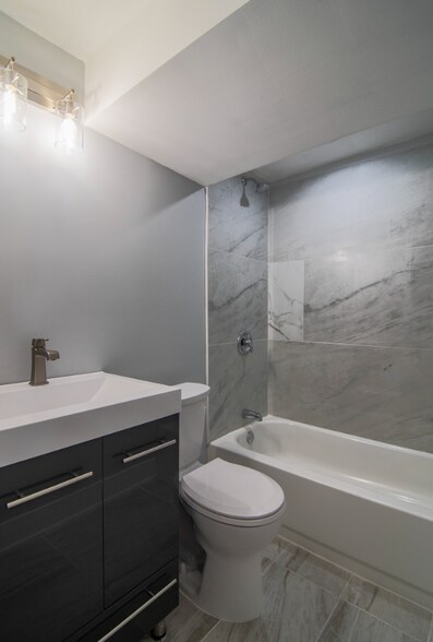 Building Photo - 4618 S Evans Ave