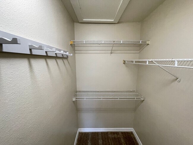 Building Photo - 1Bd/1BA Condo in Walden Palms near Millenia!