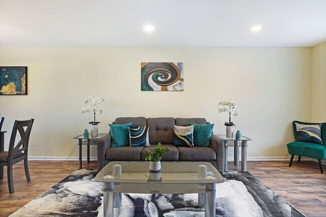 Building Photo - 291 Weatherford Ln