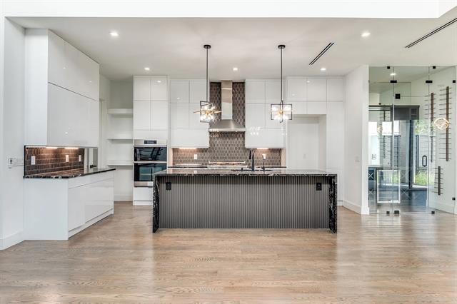 Building Photo - 4707 Cowan Ave