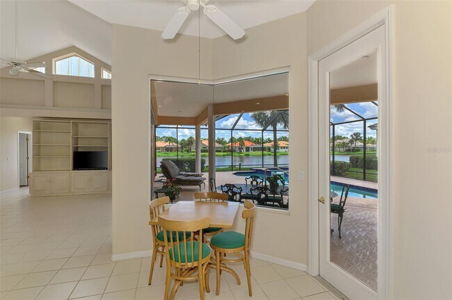 Building Photo - 4957 Sabal Lake Cir