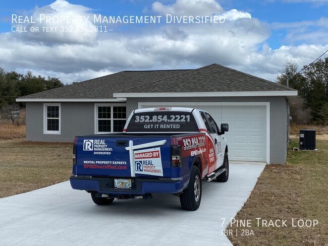 Building Photo - Custom Home - Desirable SE Ocala Neighborh...