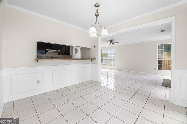 Building Photo - 3111 Linden Dr