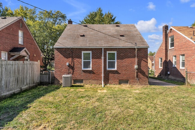 Building Photo - 7991 Jackson St