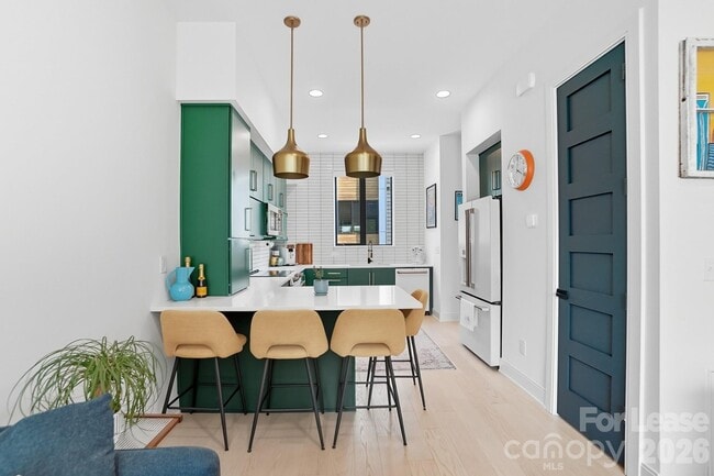 Building Photo - 1003 Zinc Ln