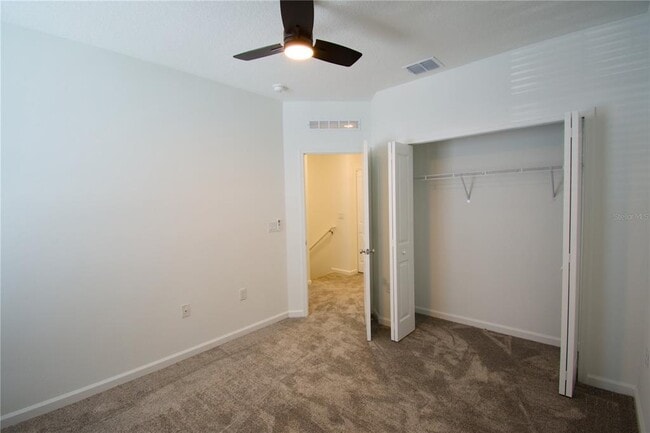 Building Photo - 2500 Skyline Lp