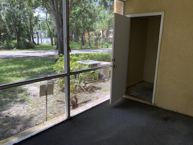 Building Photo - 2460 NW 33rd St