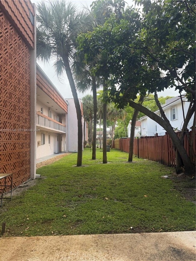 Building Photo - 7610 Stirling Rd