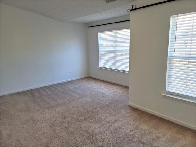 Building Photo - 2244 Grovemont Dr