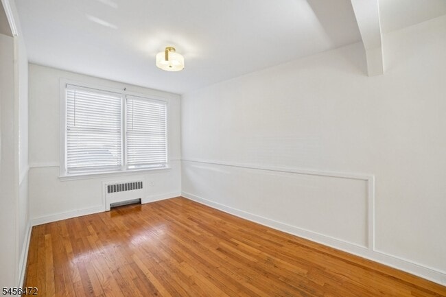 Building Photo - 176 Millburn Ave
