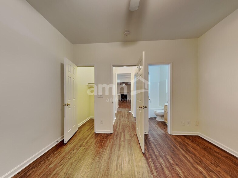 Building Photo - 4141 Autumn Cove Dr