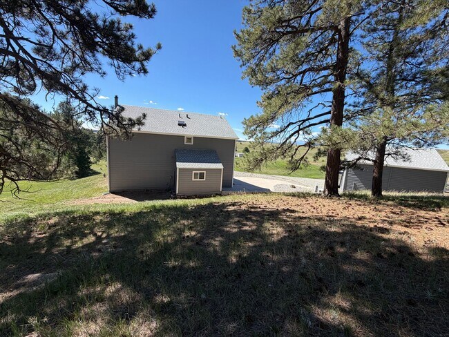Building Photo - 3793 Badger Ln