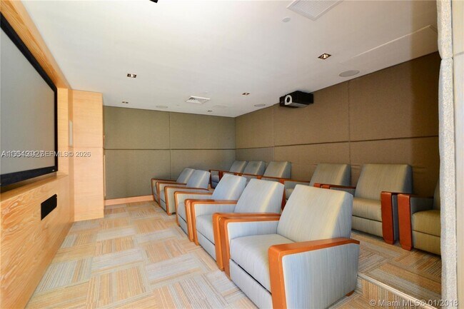 Building Photo - 950 Brickell Bay Dr