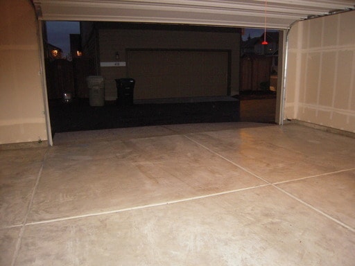 Building Photo - Beautiful 4 Bedroom Home Great Location  - available NOW !!!!