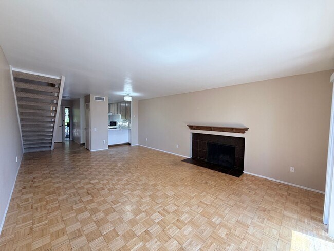 Building Photo - 5700 Baltimore-208