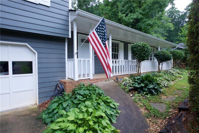 Building Photo - 3328 Mountain Hollow Dr