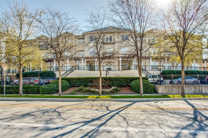 Building Photo - 3102 Kings Rd
