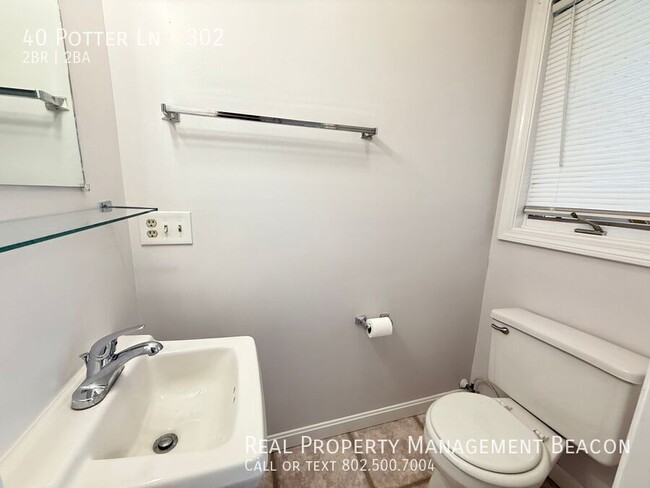 Building Photo - 2 BR/1.5BA $1975 plus utilities