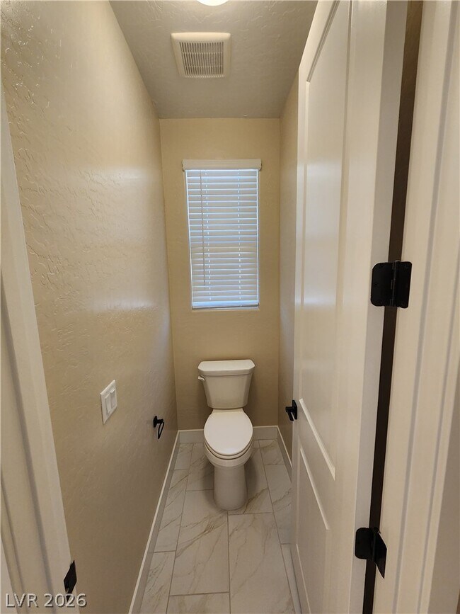 Building Photo - 2209 Fish Hawk St