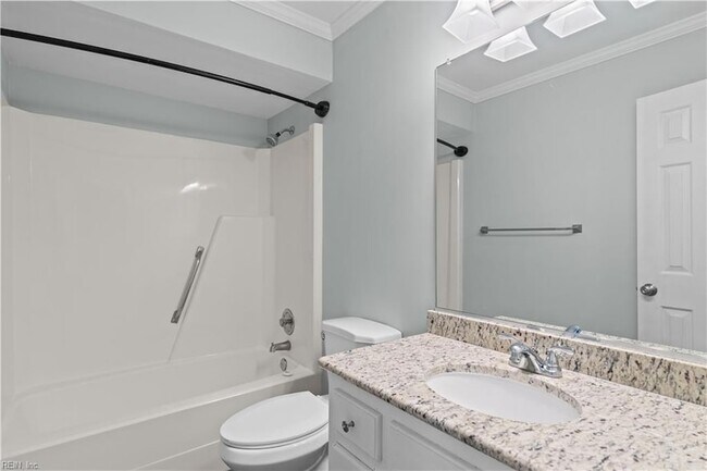 Building Photo - 345 Middle Oaks Dr