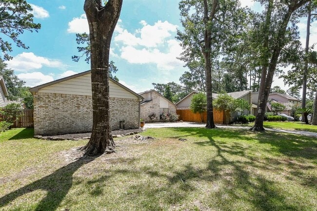 Building Photo - 19522 Dianeshire Dr