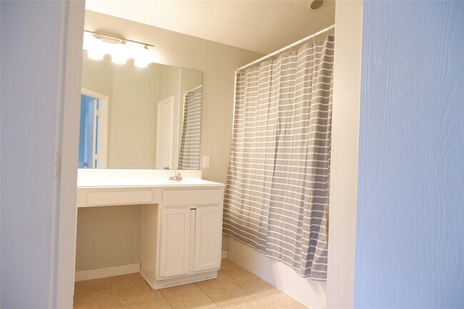 Building Photo - 4611 Parkstone Bend Ct
