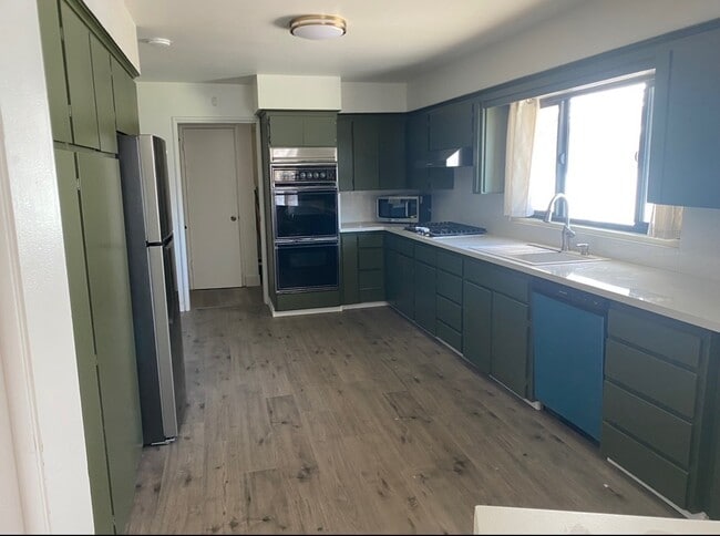 Building Photo - 109 S Park Dr