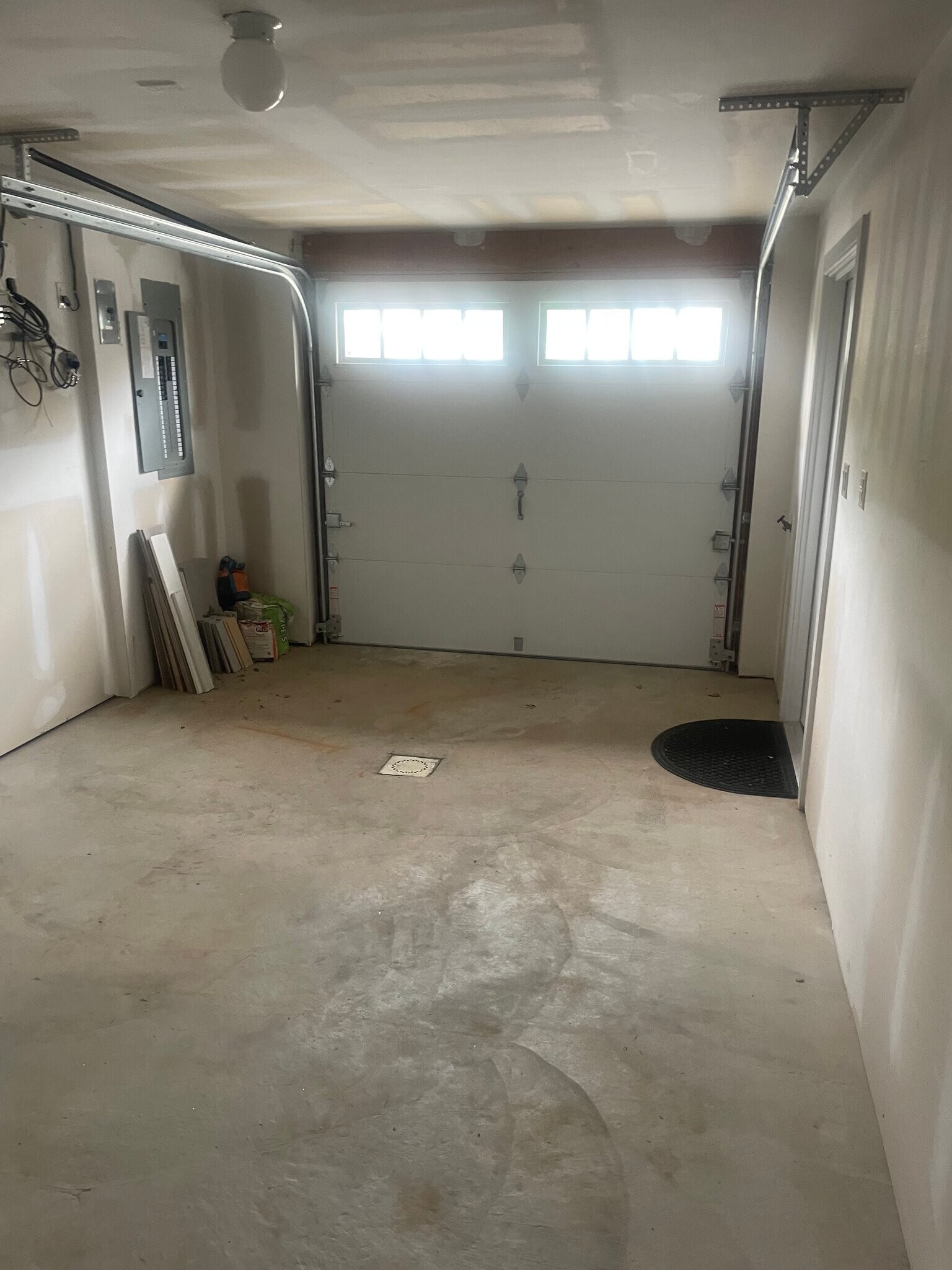 Building Photo - 0 Bartlett Ave