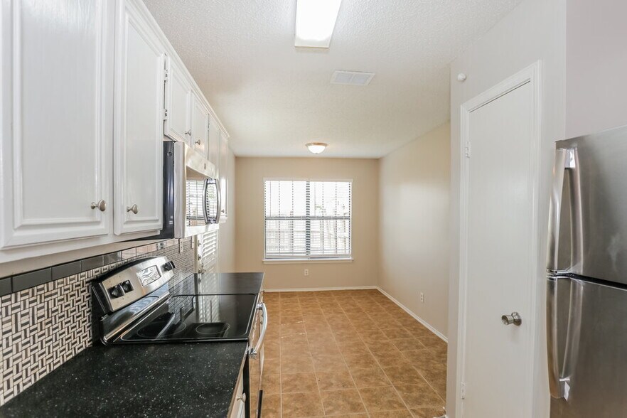 Building Photo - 514 Sims Dr