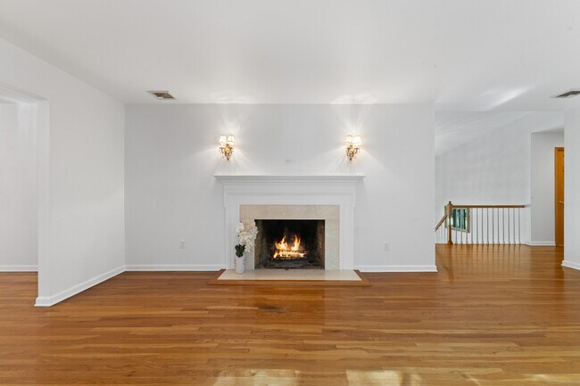 Building Photo - 494 Sawmill Rd