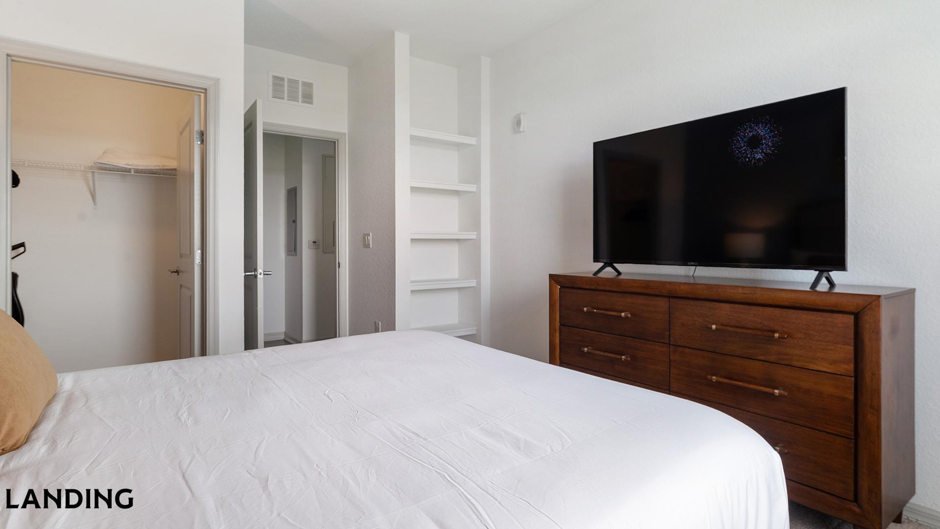 Building Photo - 9301 Summit Centre Way