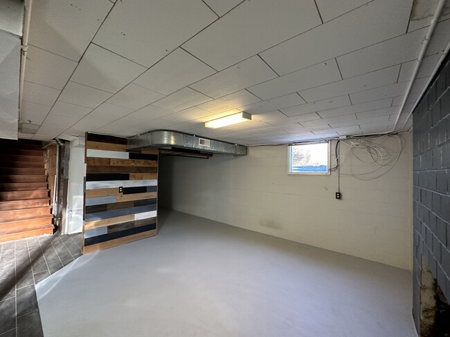 Building Photo - 3010 Bethel Rd SE