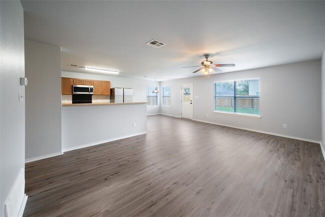 Building Photo - 2108 Boyer Dr