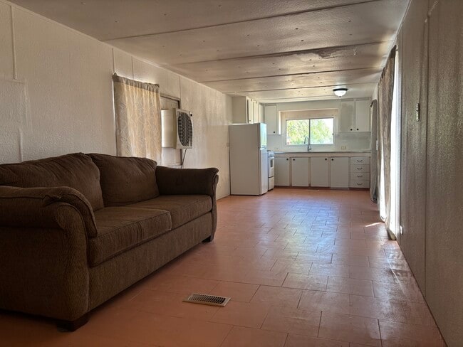 Building Photo - 9075 S Honeysuckle Farm Trl