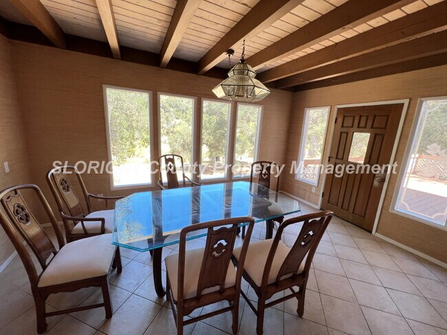 Building Photo - AVAILABLE MAY - Large 4 Bedroom / 3 Bathroom Home in Santa Margarita