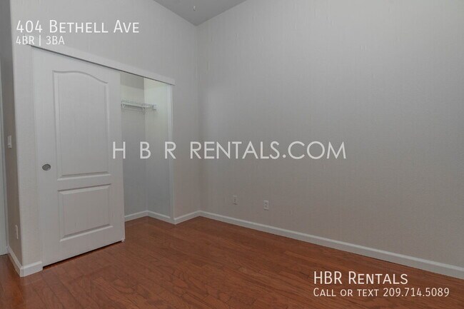 Building Photo - 404 Bethell Ave