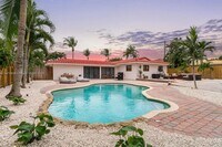 Building Photo - 5250 NE 15th Ave