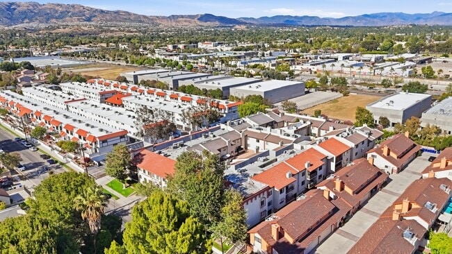 Building Photo - 9960 Owensmouth Ave