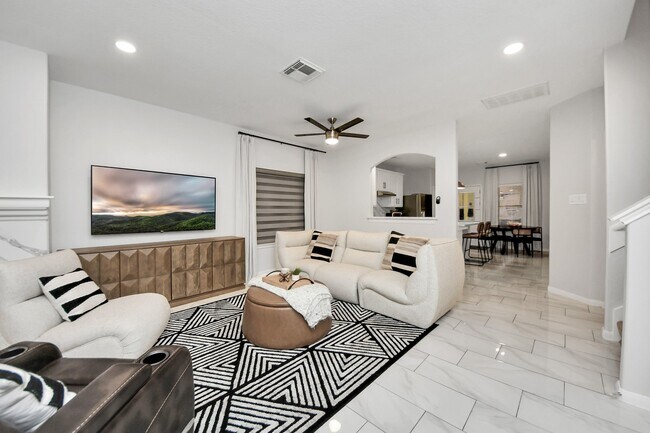 Building Photo - 2730 Empire Oaks Lane