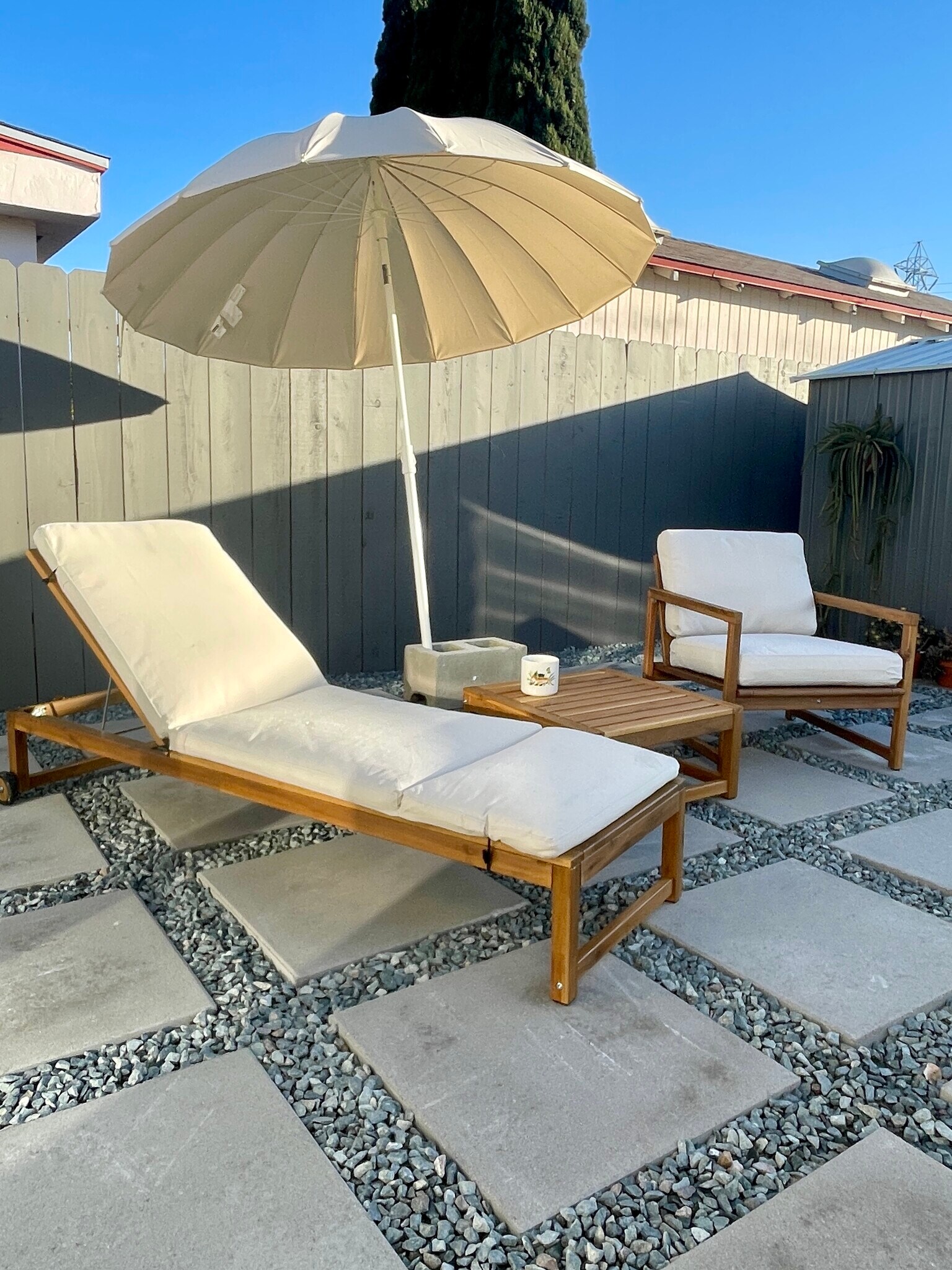 Read, relax, enjoy! - 4661 Berwick Dr