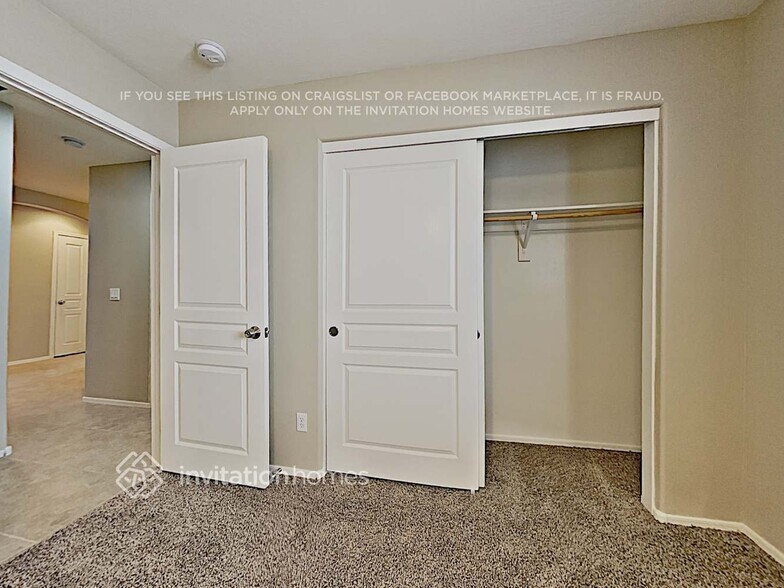 Building Photo - 32861 N Cactus Way