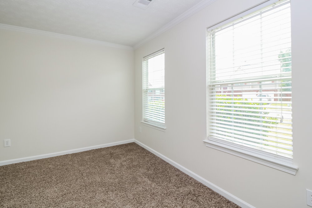 Building Photo - 604 Mohawk Cir