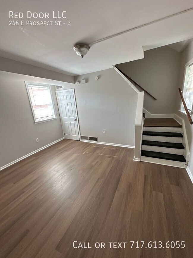 Building Photo - 248 E Prospect St