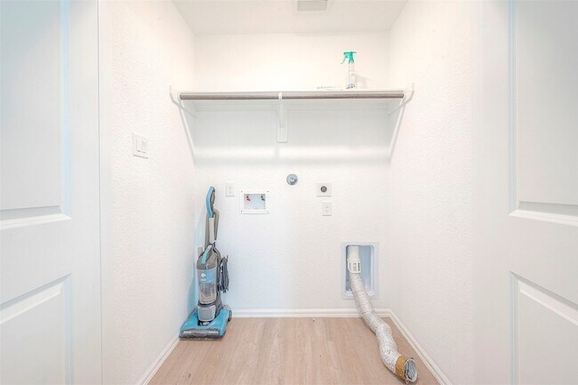 Building Photo - 26714 Wilderye Cv Ln