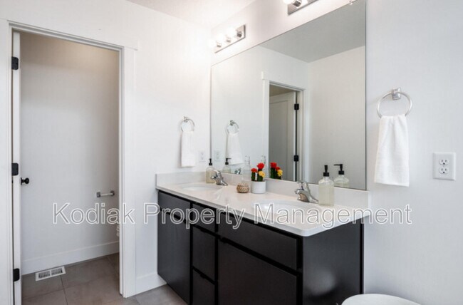Building Photo - 5257 Copeland Dr