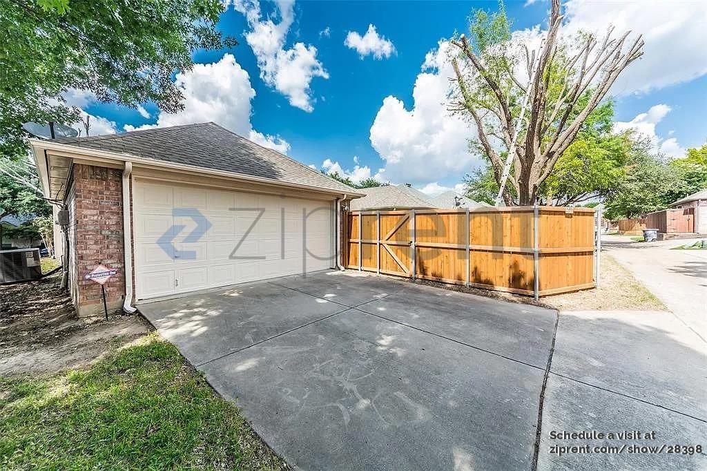 Building Photo - 3616 Sam Rayburn Trail