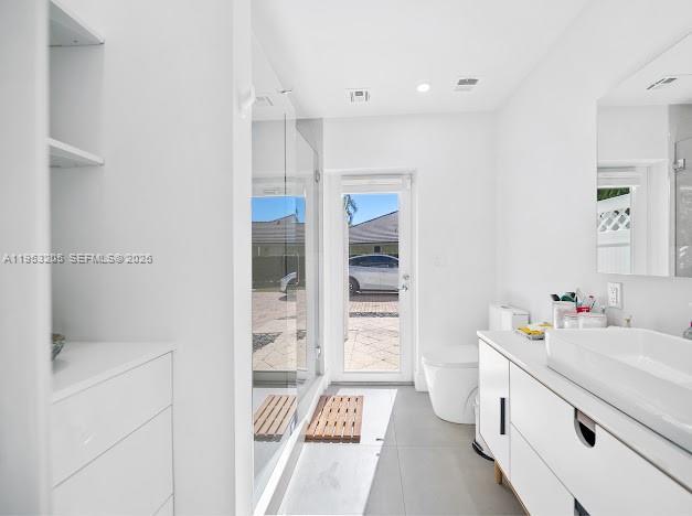 Building Photo - 17433 SE Indian Hills Dr