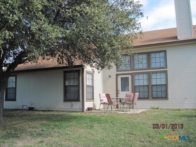 Building Photo - 114 Nelson Dr